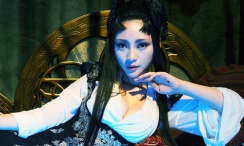 小龙女下玉腿挣扎hh嗯啊np
